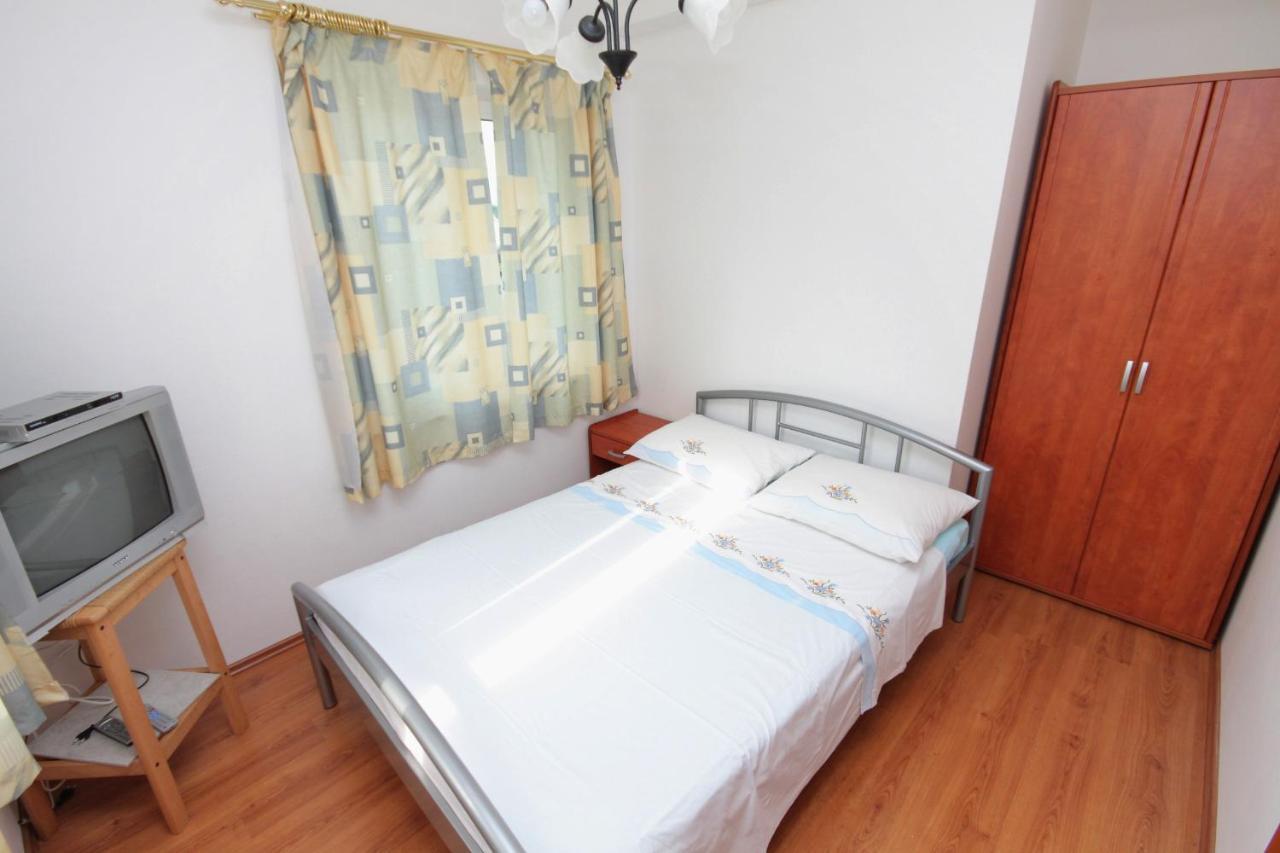 Apartments And Rooms With Parking Space Njivice, Krk - 5458 外观 照片