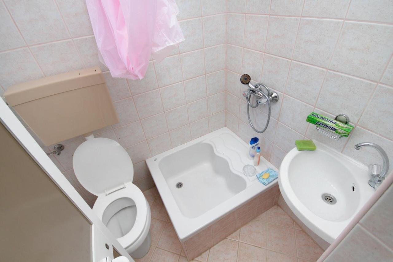 Apartments And Rooms With Parking Space Njivice, Krk - 5458 外观 照片